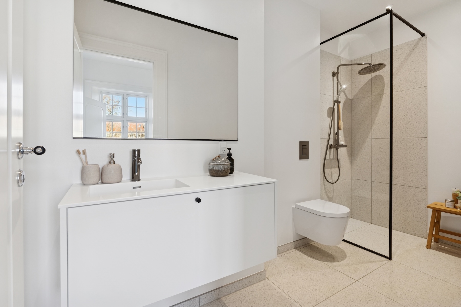 Apartment image